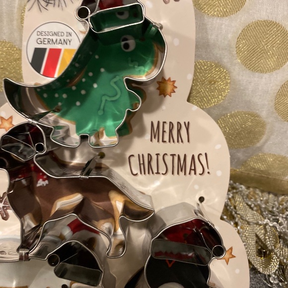 Birkmann Christmas Cookie Cutters Dog Dinosaur Penguin Bear Mini Pie Cutters 2” - Picture 3 of 4